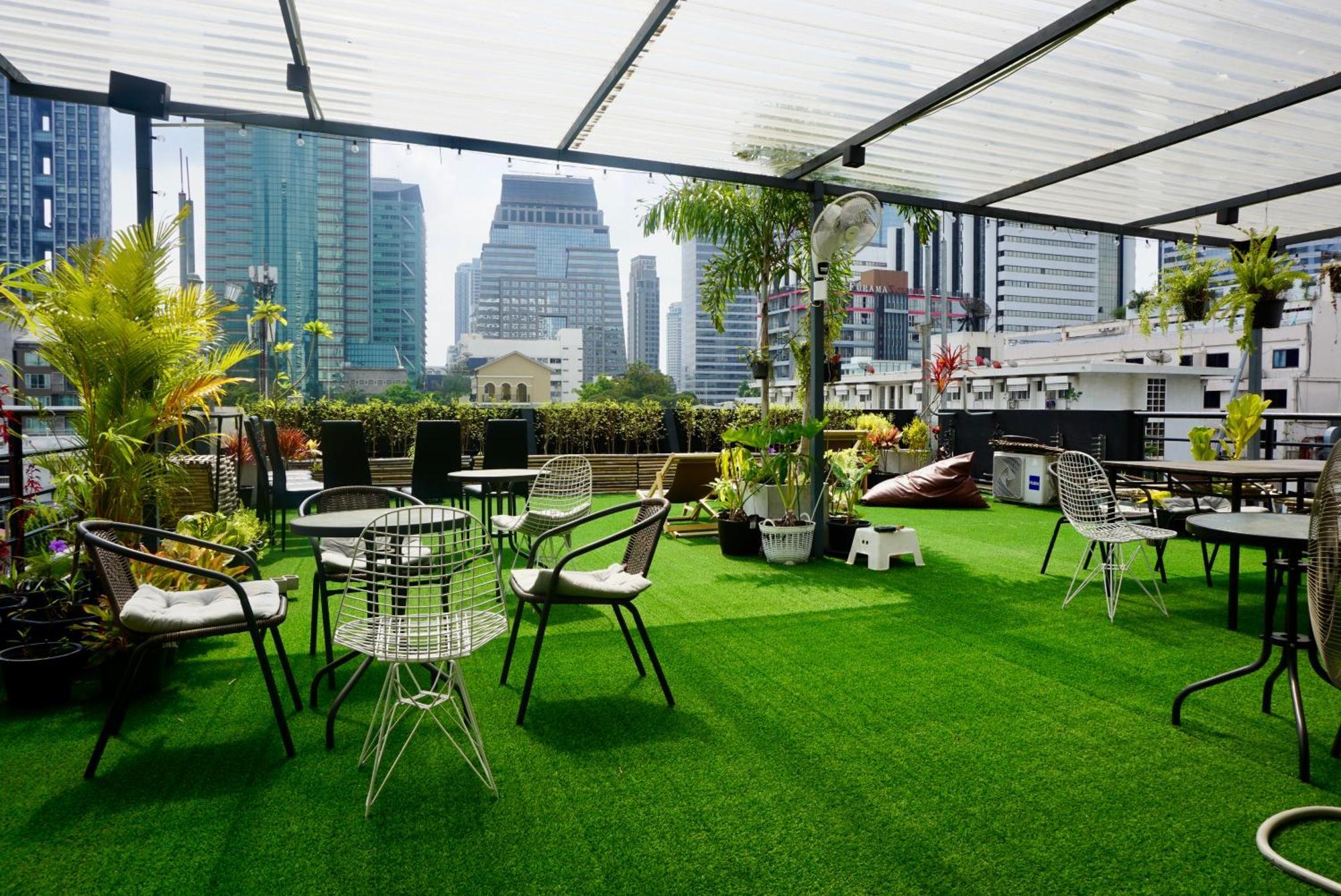 Silom Soi 3 Hash Apartment Hip And Funky With Rooftop View Bangkok Esterno foto