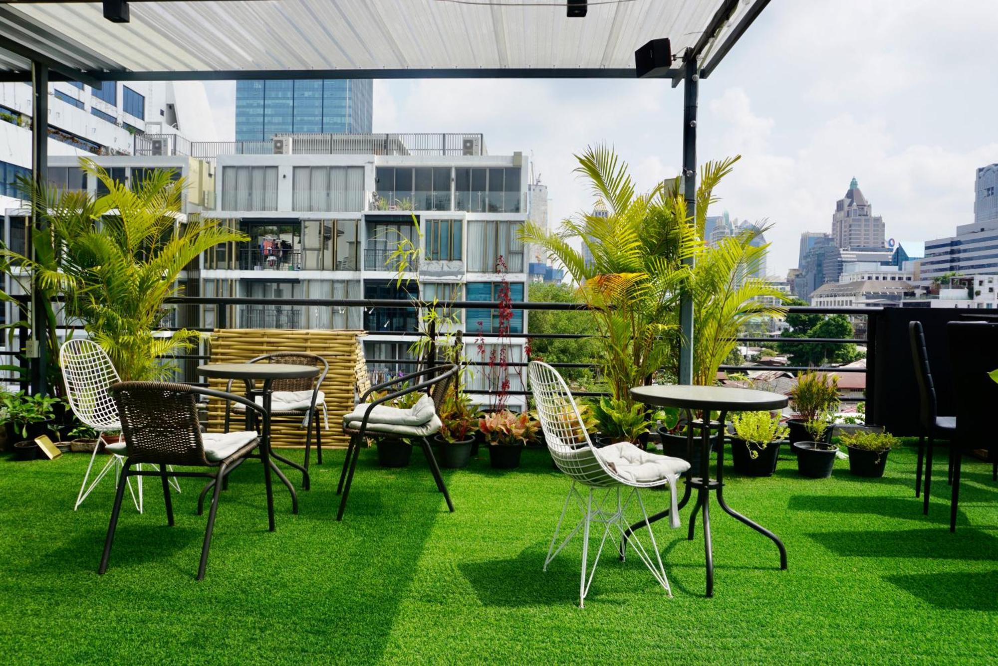 Silom Soi 3 Hash Apartment Hip And Funky With Rooftop View Bangkok Esterno foto